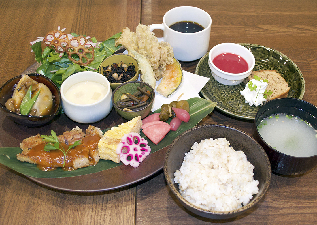 CAFE&DINING 蔵前　美養膳 1,540円(税込)